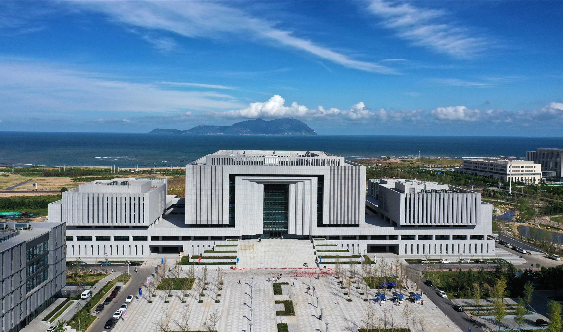 中国海洋大学海洋科教创新园区(西海岸校区)一期建成并投入使用-青岛
